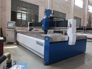 Machine de découpe au jet d'eau